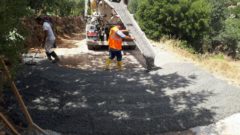 Beton Yol ve Kaldırım Çalışmaları Devam Ediyor